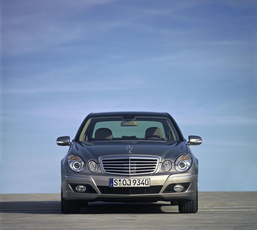  Mercedes-Benz E-Class 2007 года  (фото 69 из 80)